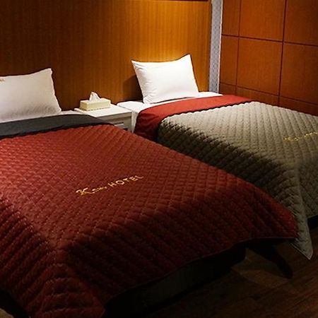 K City Hotel Szöul Szoba fotó
