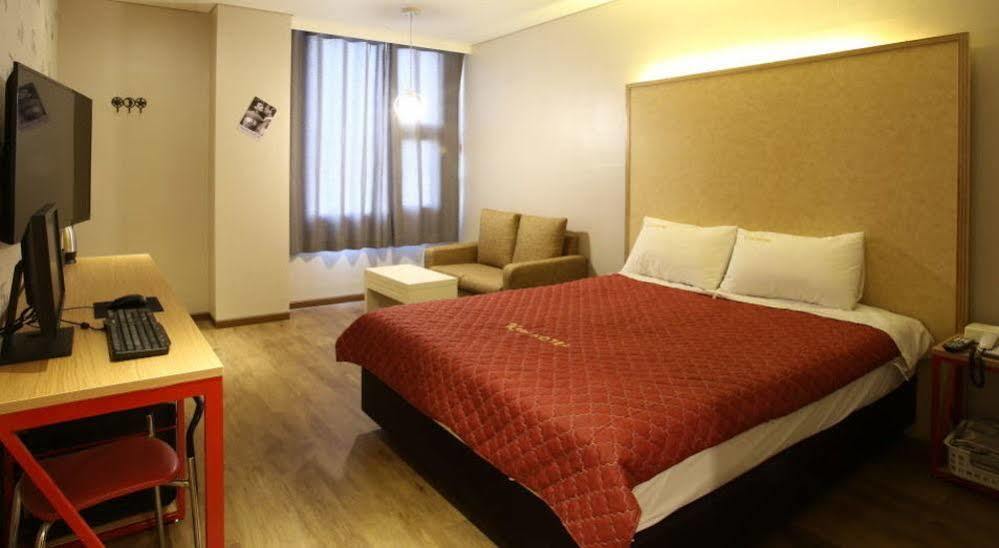 K City Hotel Szöul Kültér fotó